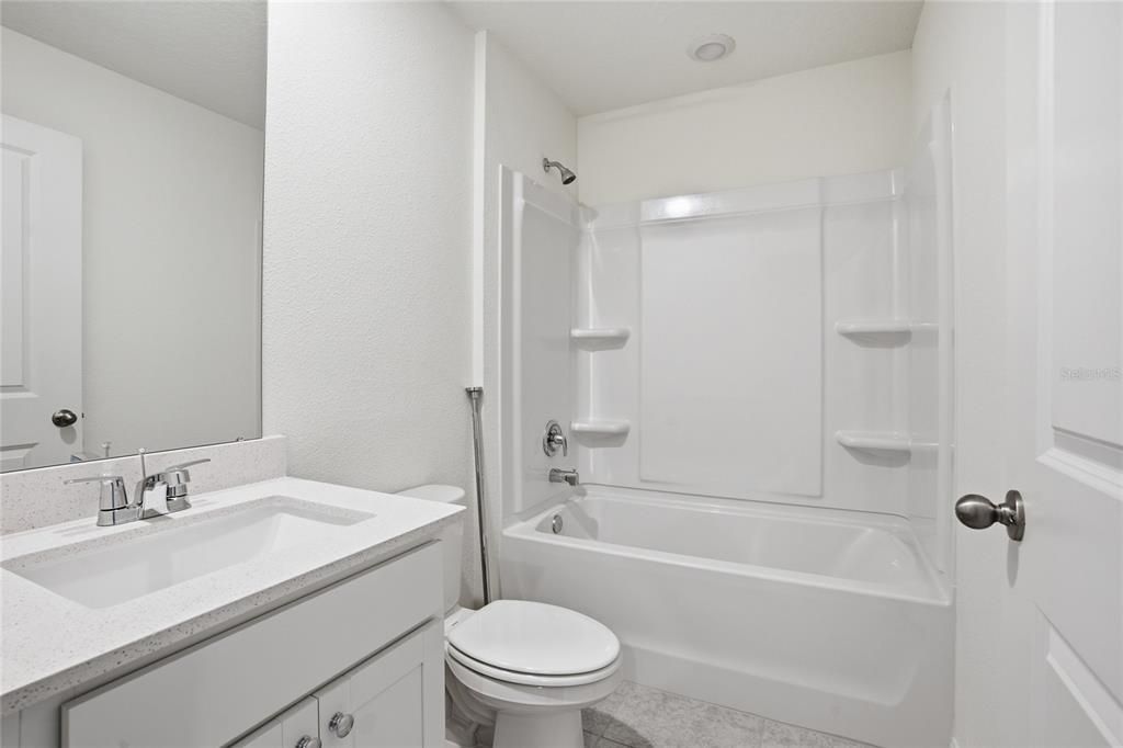 For Rent: $2,500 (4 beds, 2 baths, 2104 Square Feet)