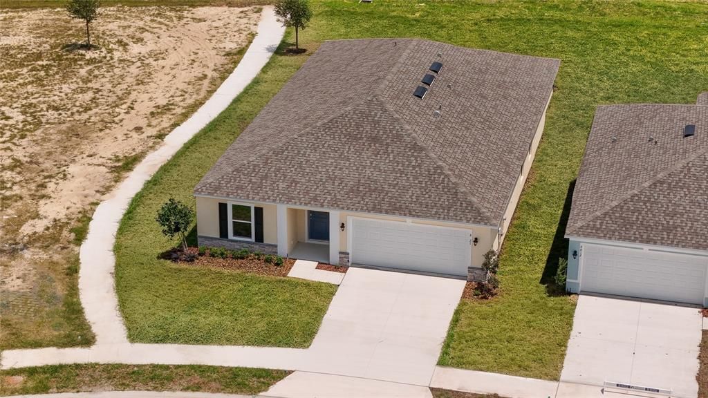 For Rent: $2,500 (4 beds, 2 baths, 2104 Square Feet)
