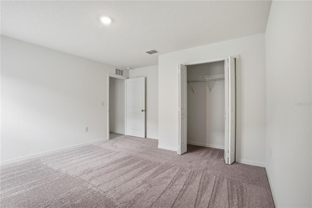 For Rent: $2,500 (4 beds, 2 baths, 2104 Square Feet)