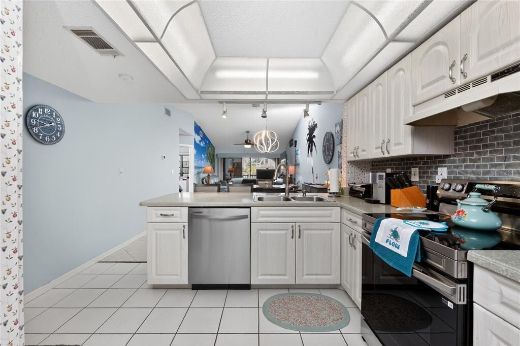 En Venta: $149,900 (2 camas, 2 baños, 1335 Pies cuadrados)