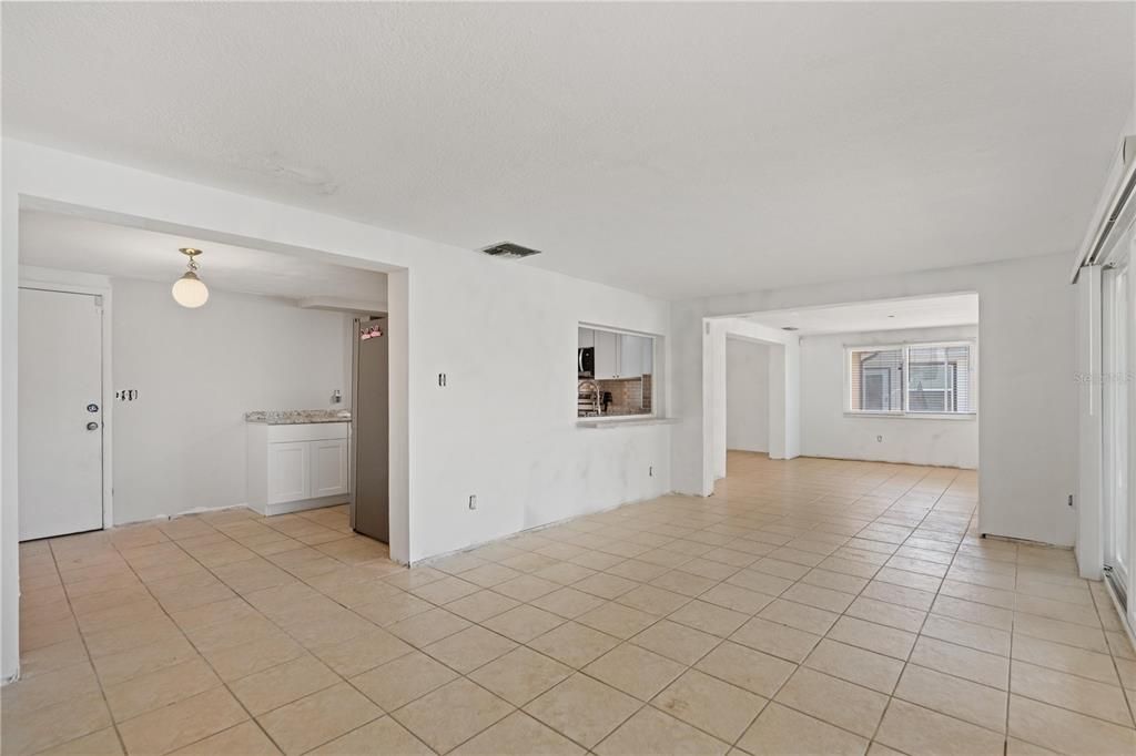En Venta: $199,000 (2 camas, 2 baños, 1560 Pies cuadrados)