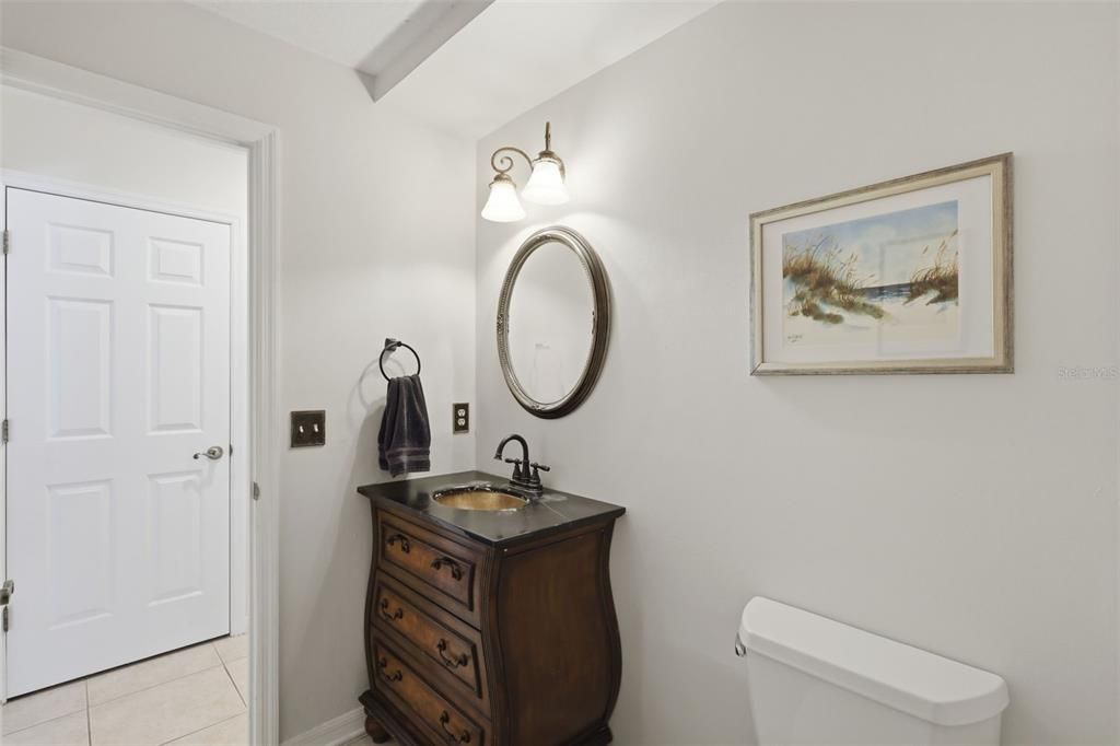 Activo con contrato: $799,000 (4 camas, 3 baños, 3144 Pies cuadrados)