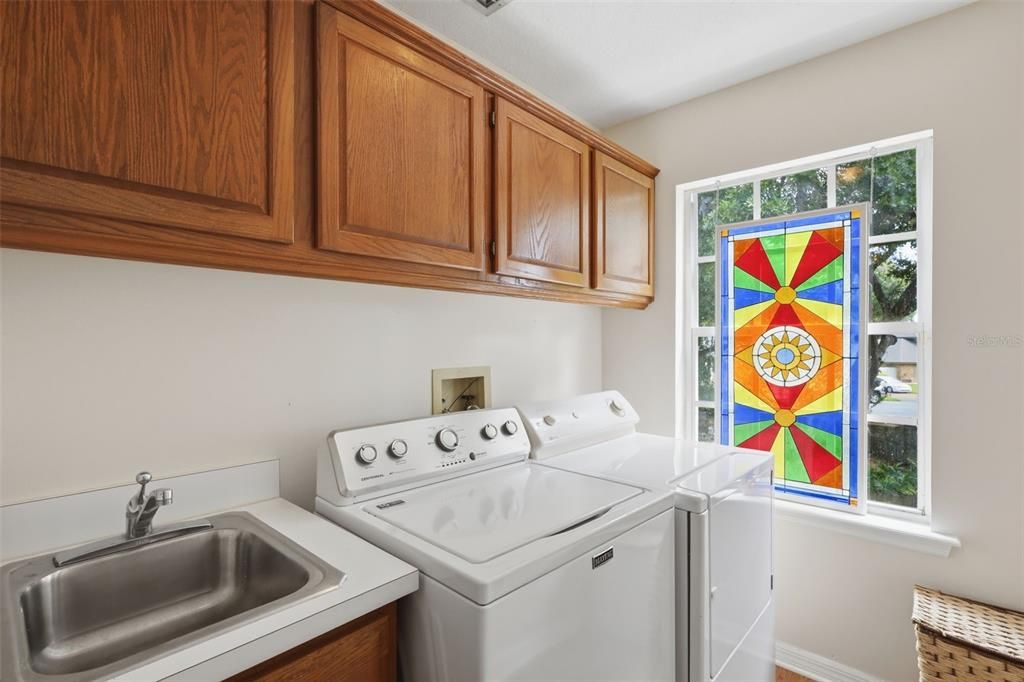 Activo con contrato: $799,000 (4 camas, 3 baños, 3144 Pies cuadrados)