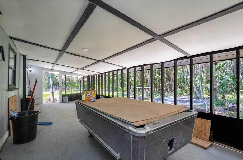For Sale: $199,900 (3 beds, 2 baths, 1404 Square Feet)