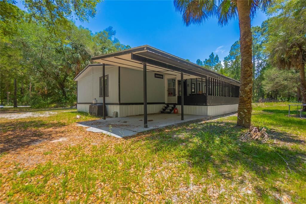 For Sale: $199,900 (3 beds, 2 baths, 1404 Square Feet)