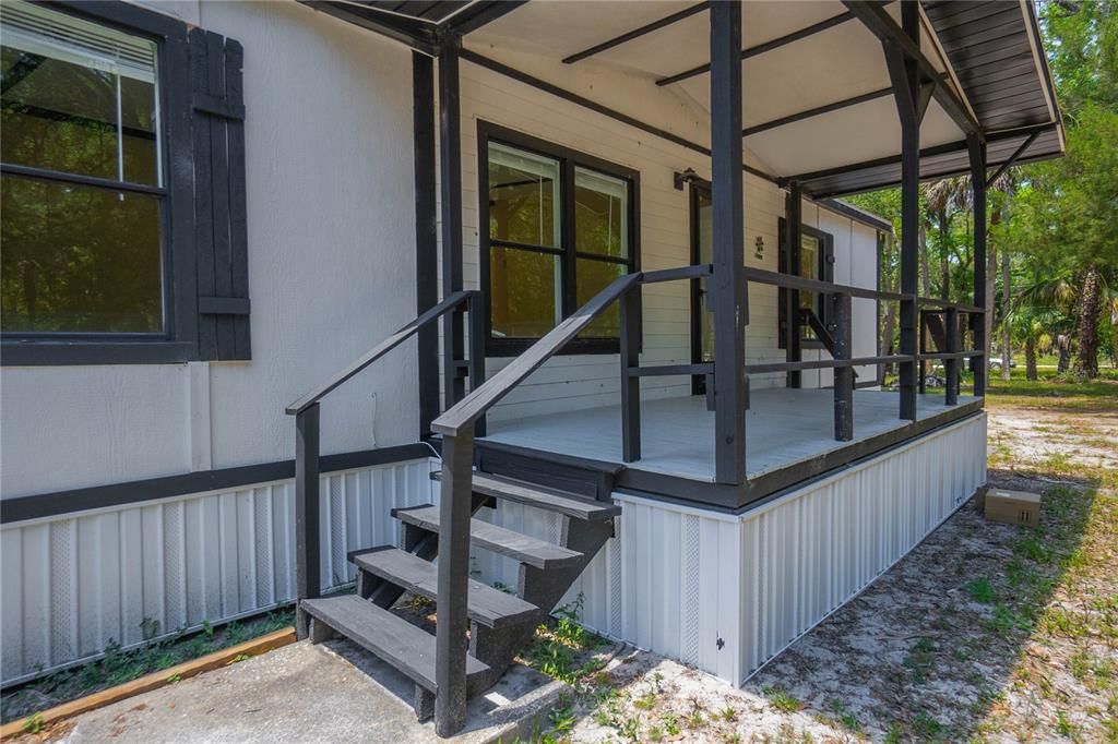For Sale: $199,900 (3 beds, 2 baths, 1404 Square Feet)