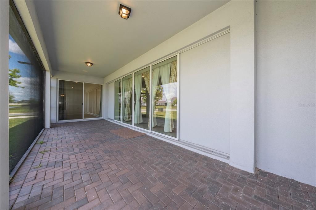 For Rent: $5,200 (6 beds, 4 baths, 4390 Square Feet)