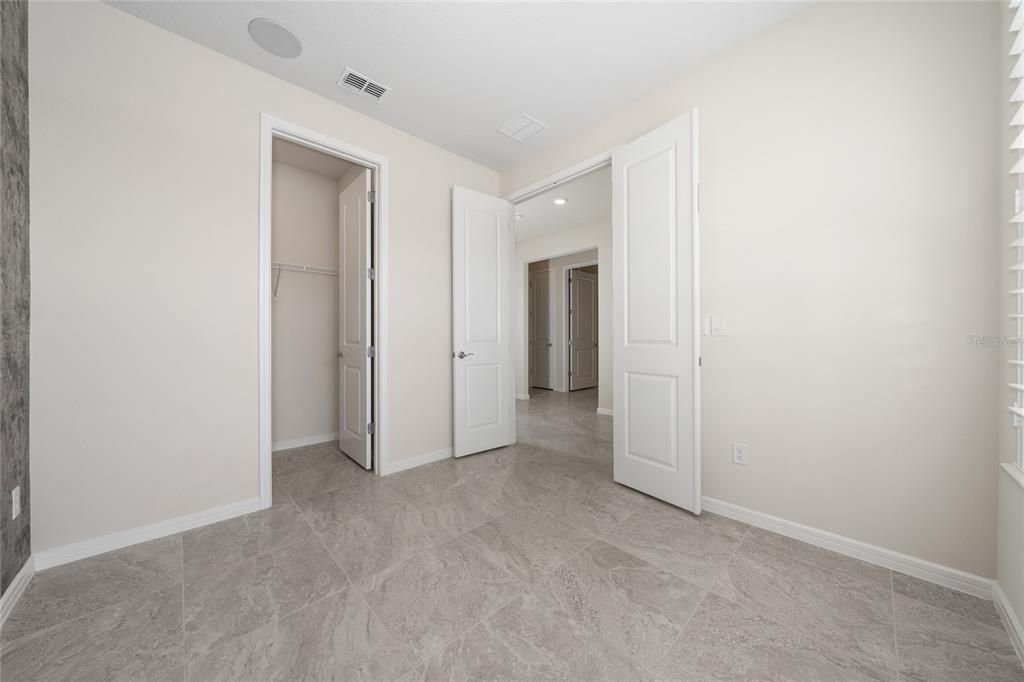 For Rent: $5,200 (6 beds, 4 baths, 4390 Square Feet)