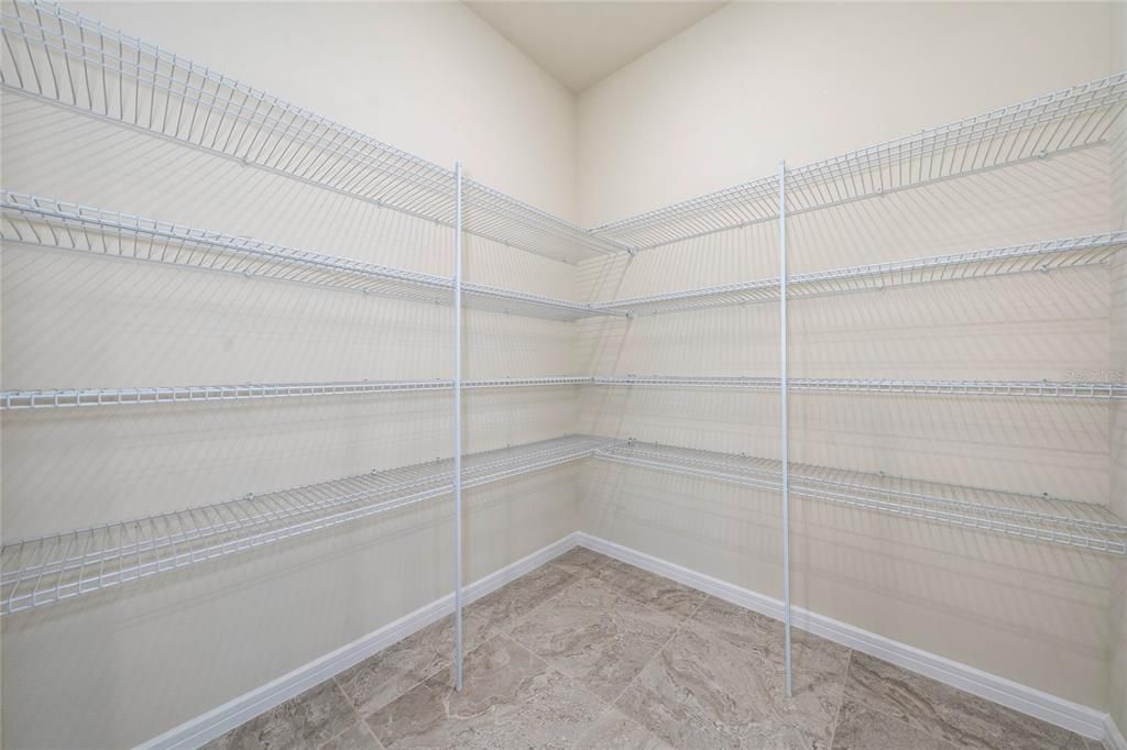 For Rent: $5,200 (6 beds, 4 baths, 4390 Square Feet)
