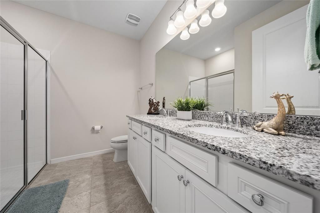 For Rent: $5,200 (6 beds, 4 baths, 4390 Square Feet)