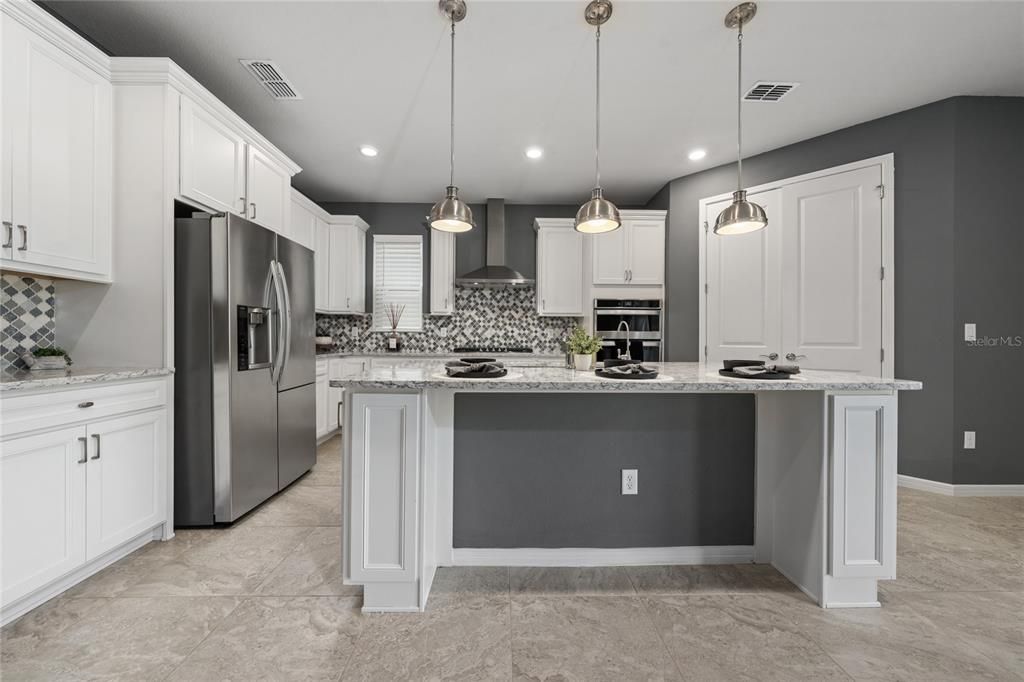 For Rent: $5,200 (6 beds, 4 baths, 4390 Square Feet)