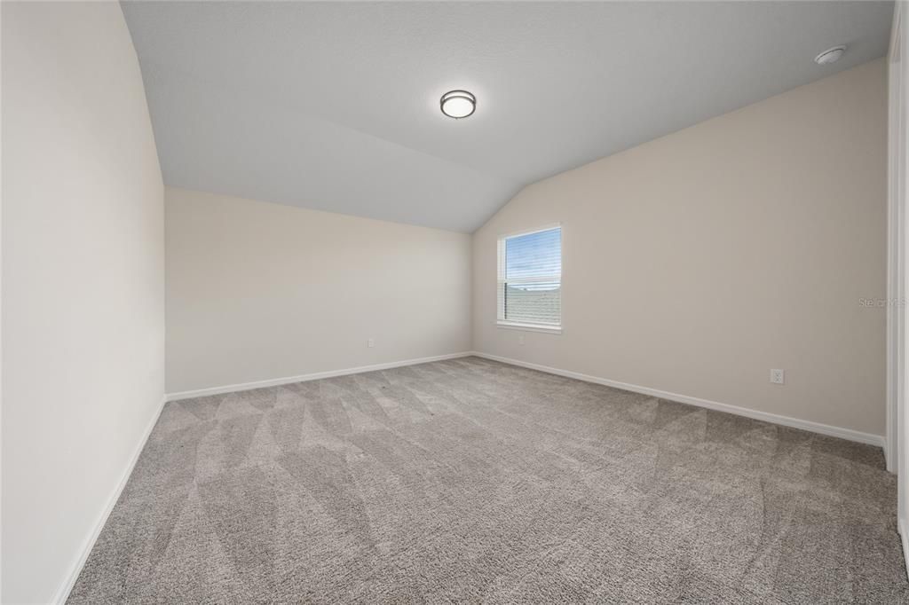 For Rent: $5,200 (6 beds, 4 baths, 4390 Square Feet)