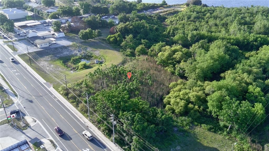 En Venta: $400,000 (0.79 acres)