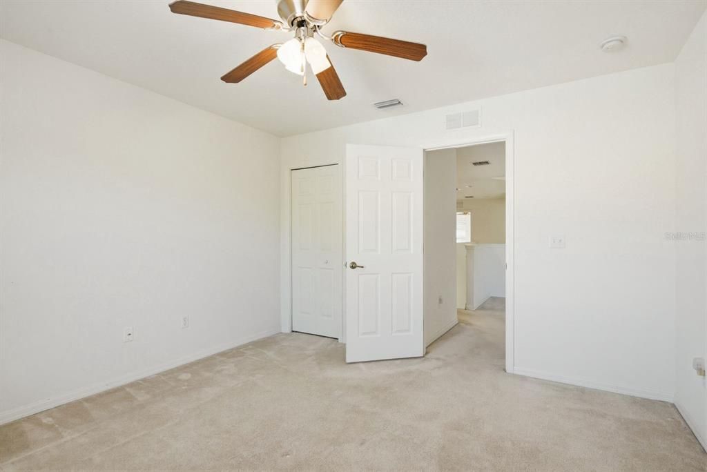 For Rent: $2,700 (3 beds, 2 baths, 1977 Square Feet)