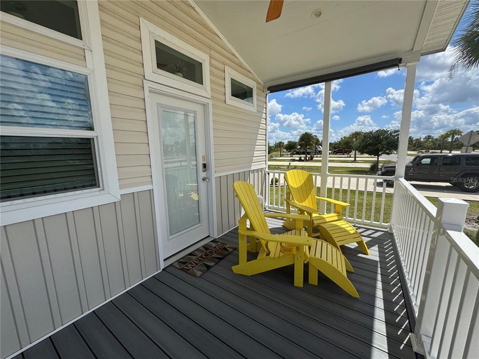 For Sale: $369,900 (1 beds, 1 baths, 460 Square Feet)