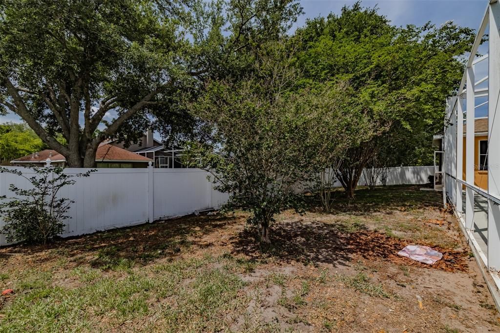 Activo con contrato: $650,000 (5 camas, 3 baños, 3356 Pies cuadrados)