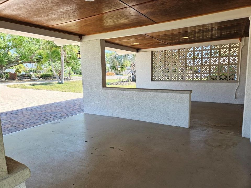 For Rent: $2,600 (2 beds, 1 baths, 1417 Square Feet)