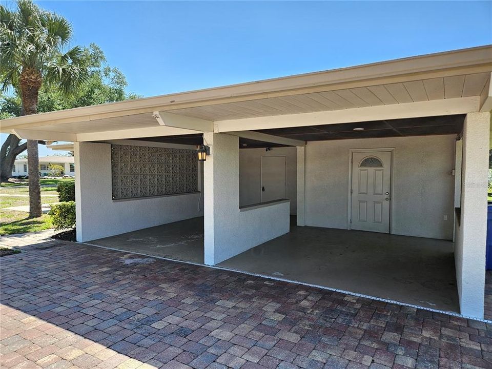 For Rent: $2,600 (2 beds, 1 baths, 1417 Square Feet)