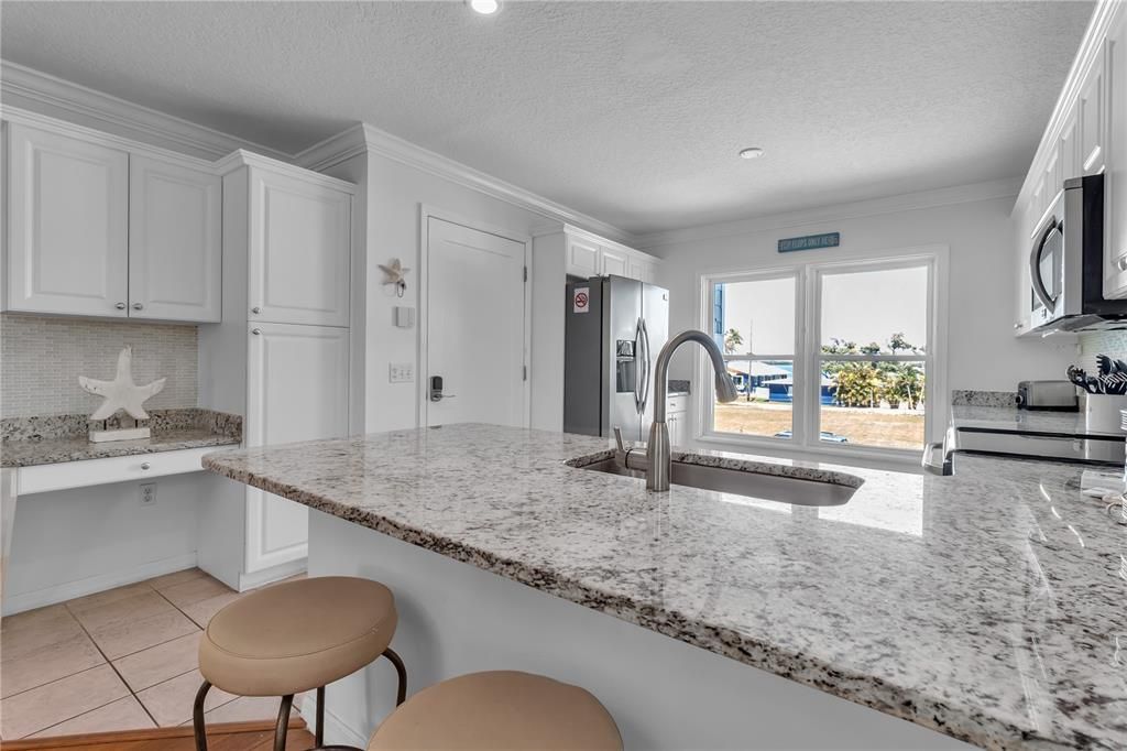 For Sale: $2,495,000 (4 beds, 4 baths, 2832 Square Feet)