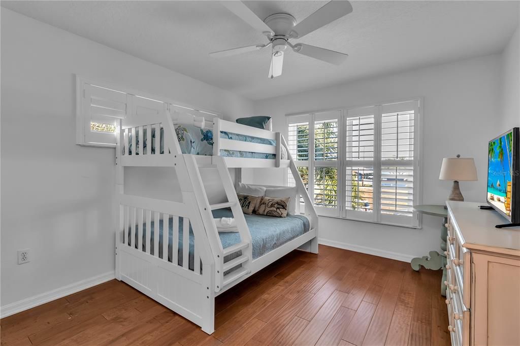 For Sale: $2,495,000 (4 beds, 4 baths, 2832 Square Feet)