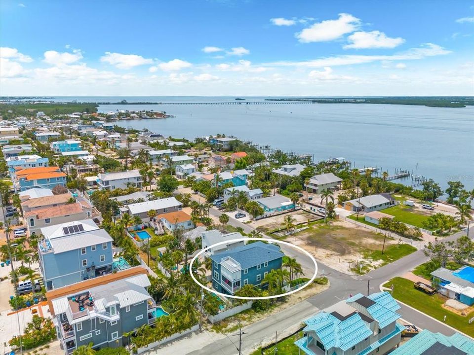 For Sale: $2,495,000 (4 beds, 4 baths, 2832 Square Feet)