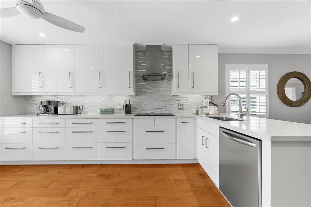 For Sale: $2,495,000 (4 beds, 4 baths, 2832 Square Feet)