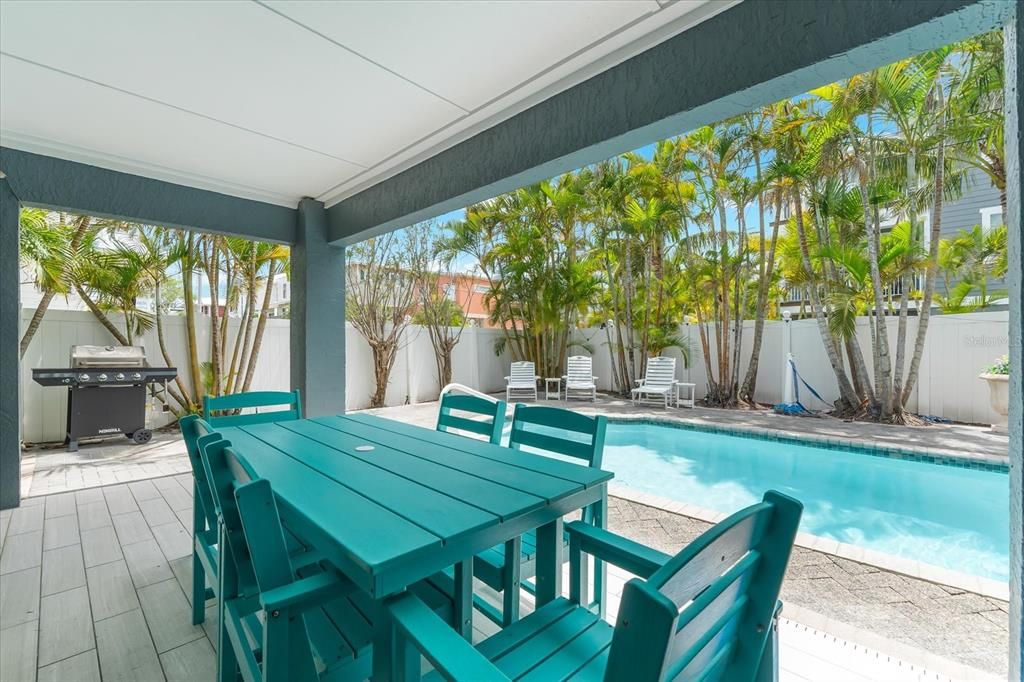 For Sale: $2,495,000 (4 beds, 4 baths, 2832 Square Feet)