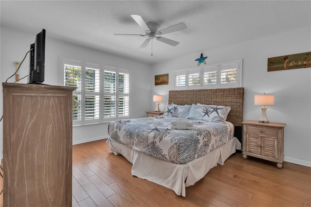For Sale: $2,495,000 (4 beds, 4 baths, 2832 Square Feet)