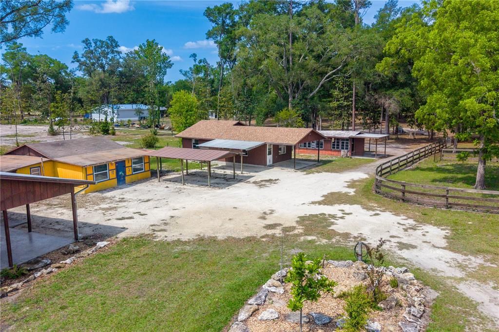 For Sale: $295,000 (2 beds, 1 baths, 1640 Square Feet)