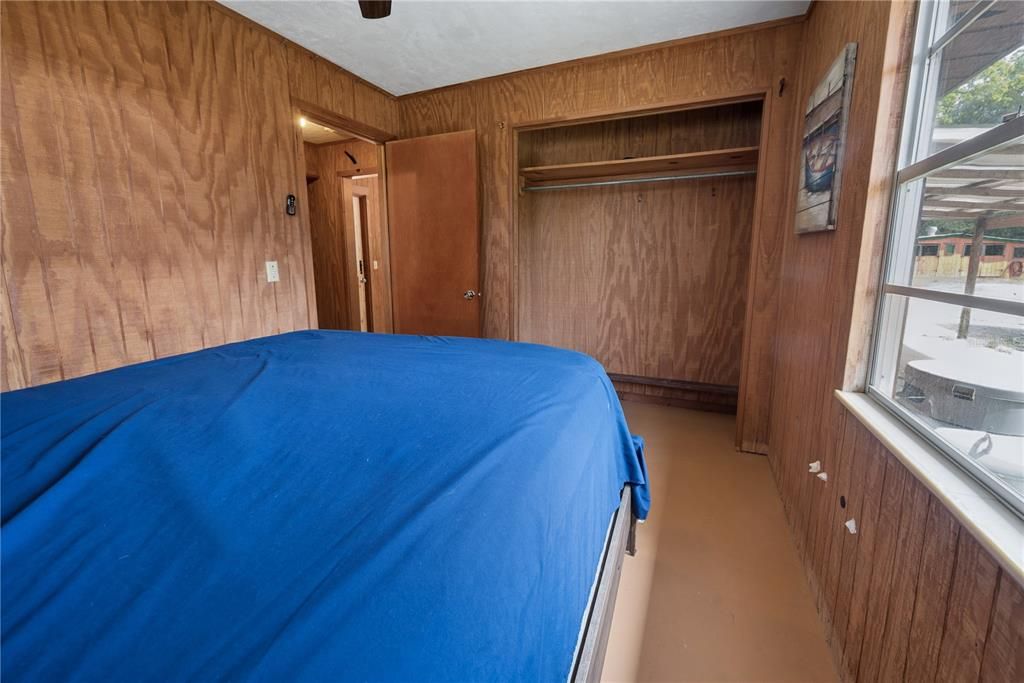 For Sale: $295,000 (2 beds, 1 baths, 1640 Square Feet)