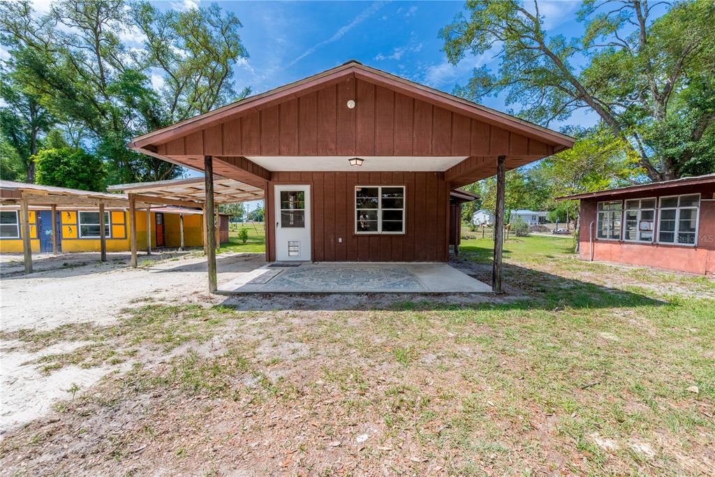 For Sale: $295,000 (2 beds, 1 baths, 1640 Square Feet)