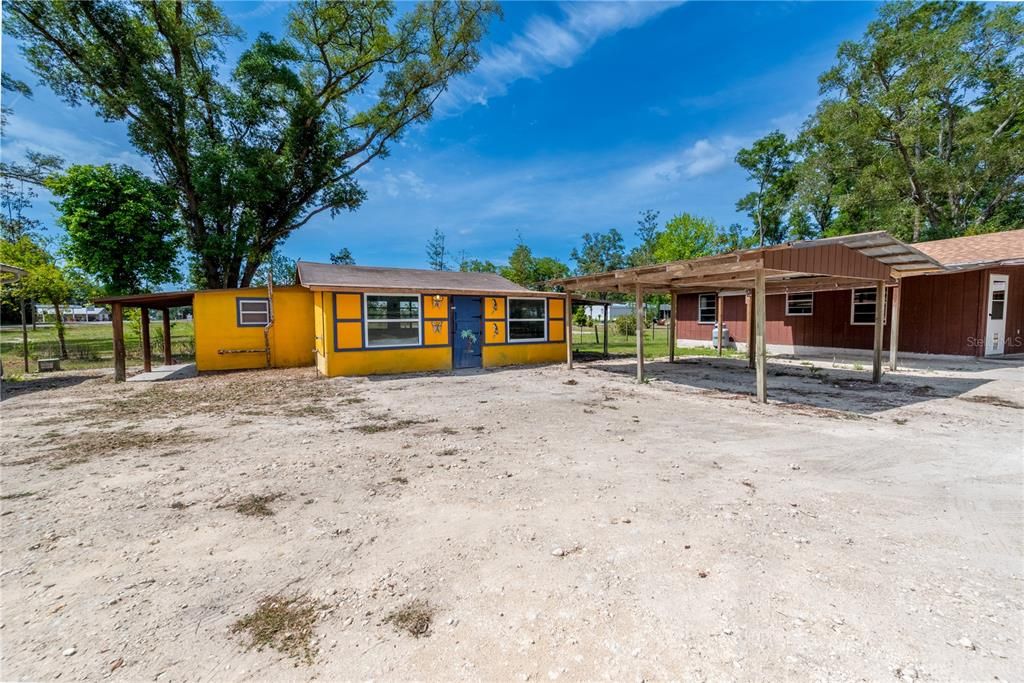For Sale: $295,000 (2 beds, 1 baths, 1640 Square Feet)