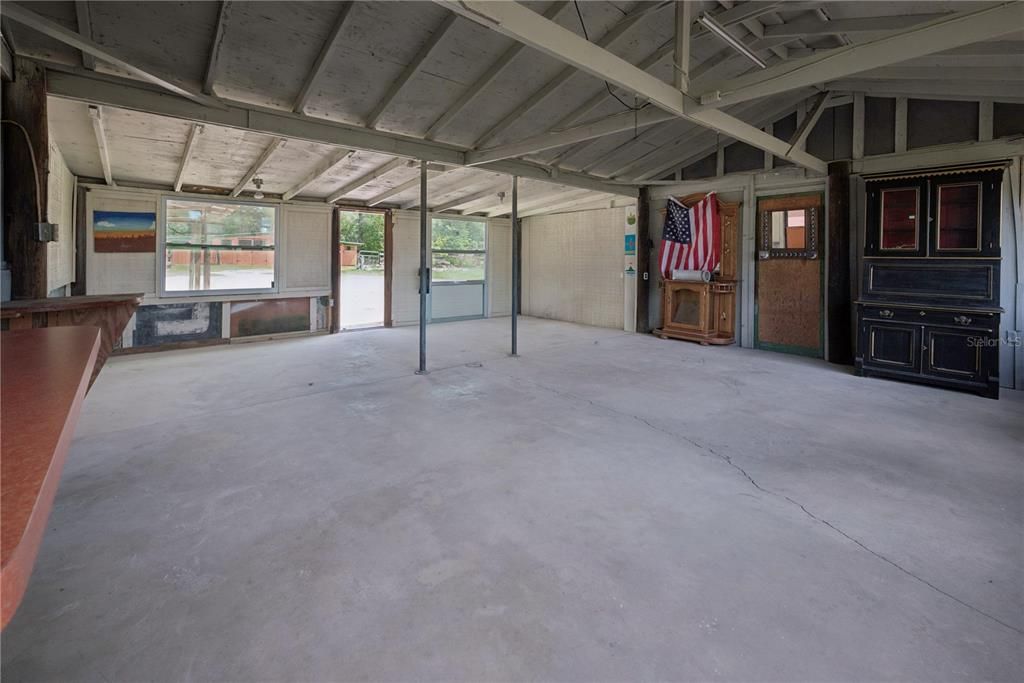 For Sale: $295,000 (2 beds, 1 baths, 1640 Square Feet)
