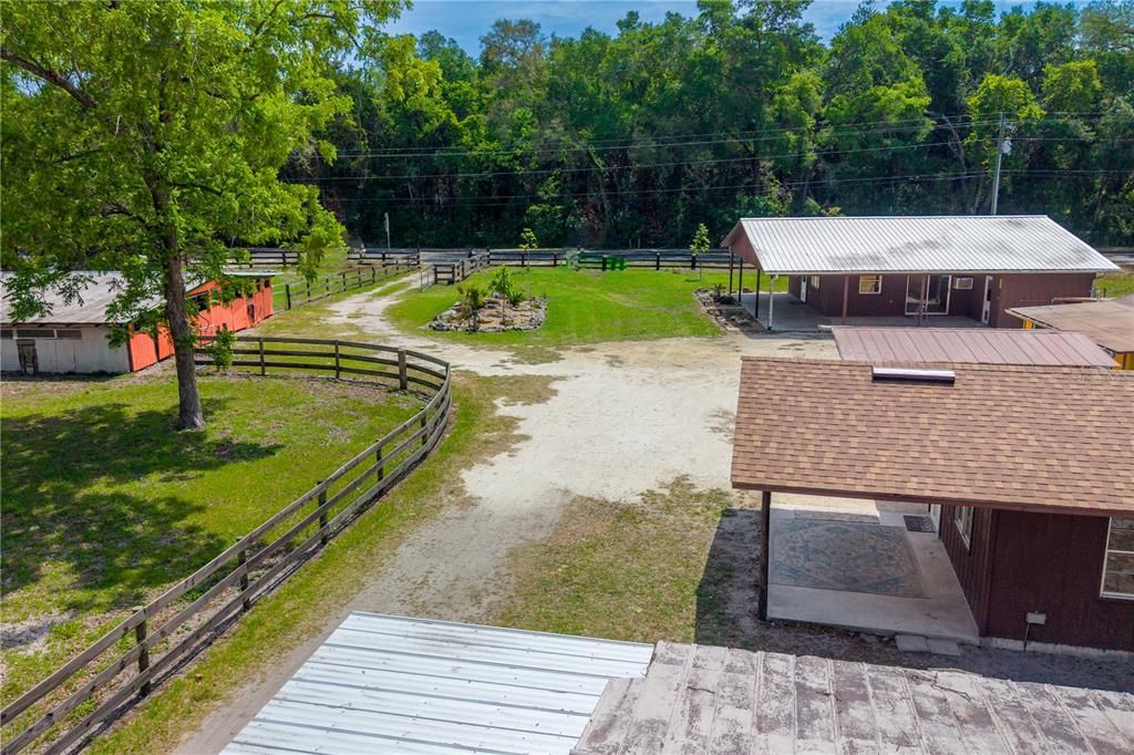 For Sale: $295,000 (2 beds, 1 baths, 1640 Square Feet)