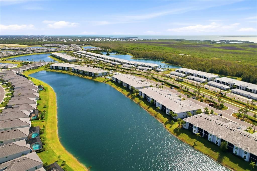 Activo con contrato: $295,000 (2 camas, 2 baños, 1438 Pies cuadrados)