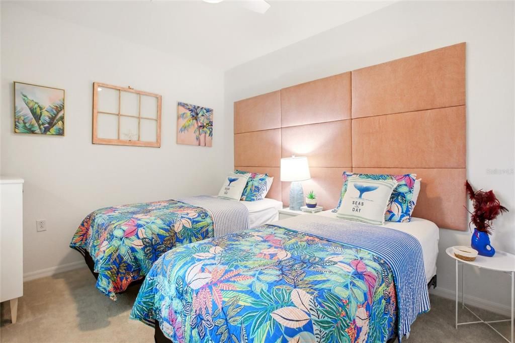 Activo con contrato: $295,000 (2 camas, 2 baños, 1438 Pies cuadrados)