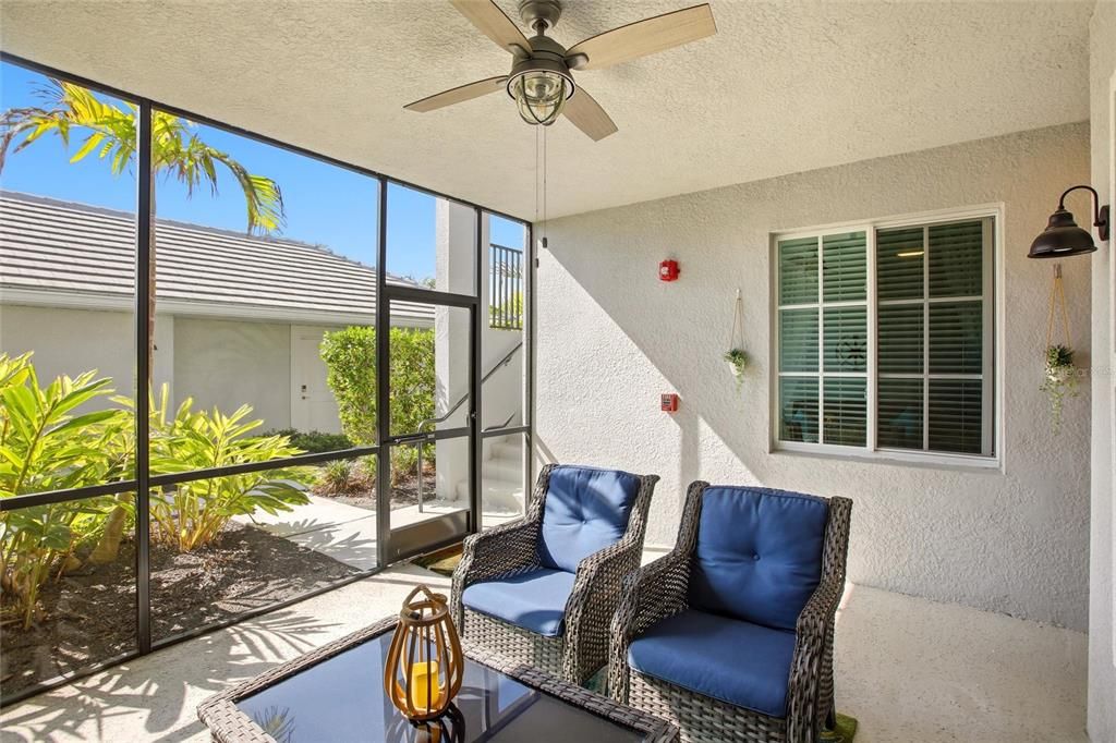 Activo con contrato: $295,000 (2 camas, 2 baños, 1438 Pies cuadrados)