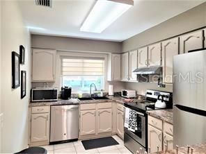 В аренду: $1,890 (2 спален, 2 ванн, 1145 Квадратных фут)