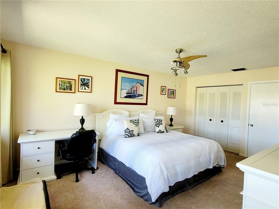 В аренду: $1,890 (2 спален, 2 ванн, 1145 Квадратных фут)