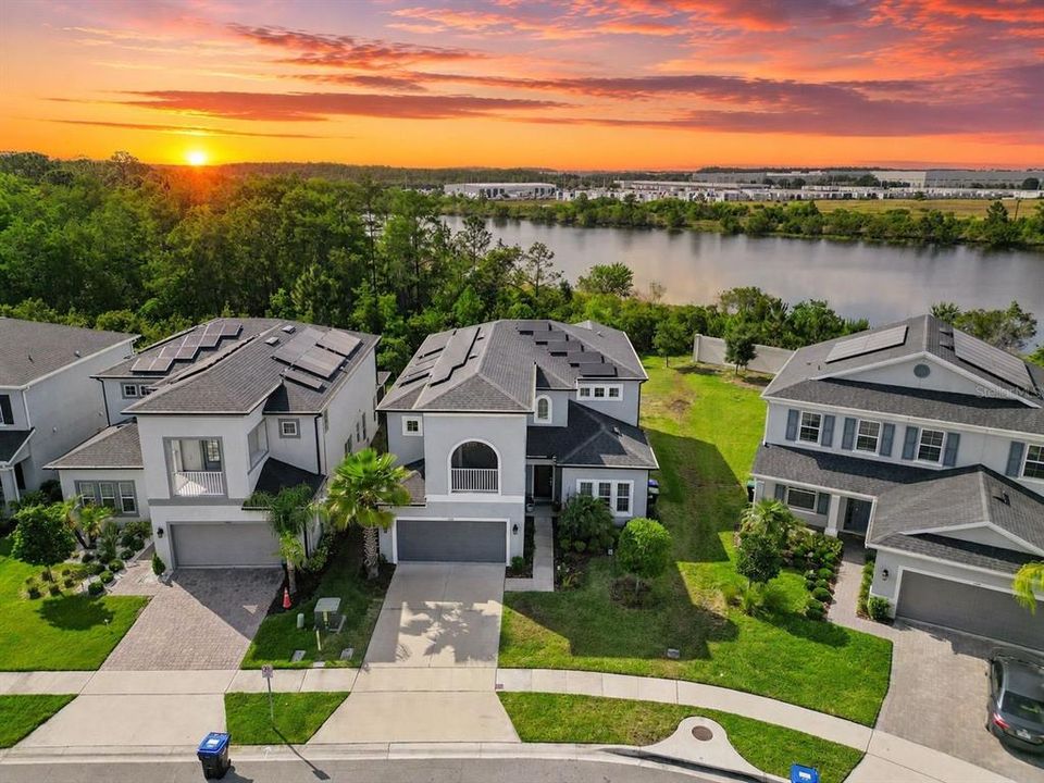 For Sale: $775,000 (5 beds, 4 baths, 3506 Square Feet)