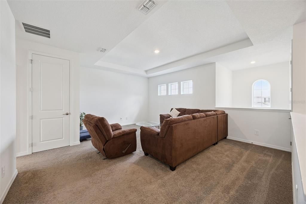 For Sale: $775,000 (5 beds, 4 baths, 3506 Square Feet)