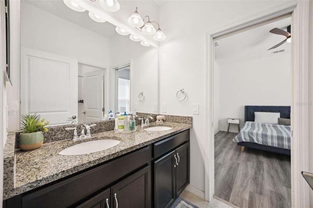 For Sale: $775,000 (5 beds, 4 baths, 3506 Square Feet)