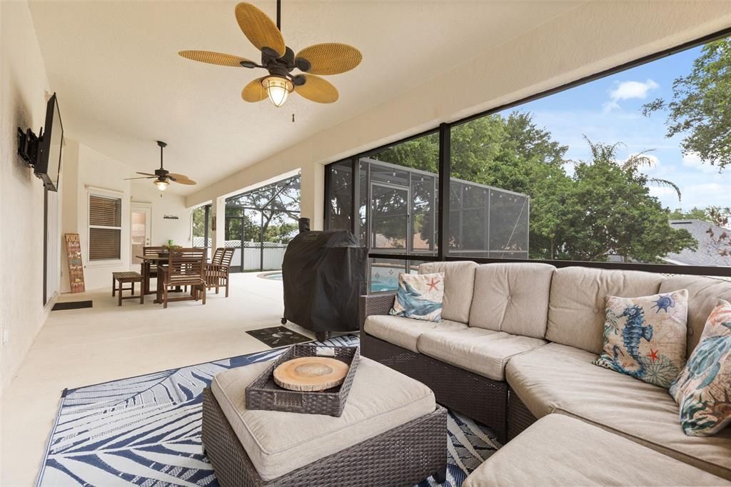 Activo con contrato: $495,000 (3 camas, 2 baños, 2044 Pies cuadrados)