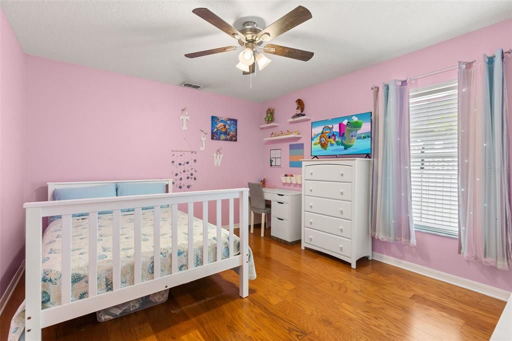 Activo con contrato: $495,000 (3 camas, 2 baños, 2044 Pies cuadrados)