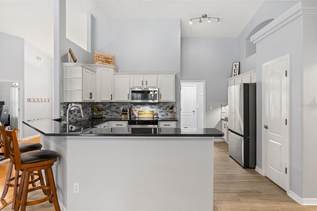 Activo con contrato: $495,000 (3 camas, 2 baños, 2044 Pies cuadrados)