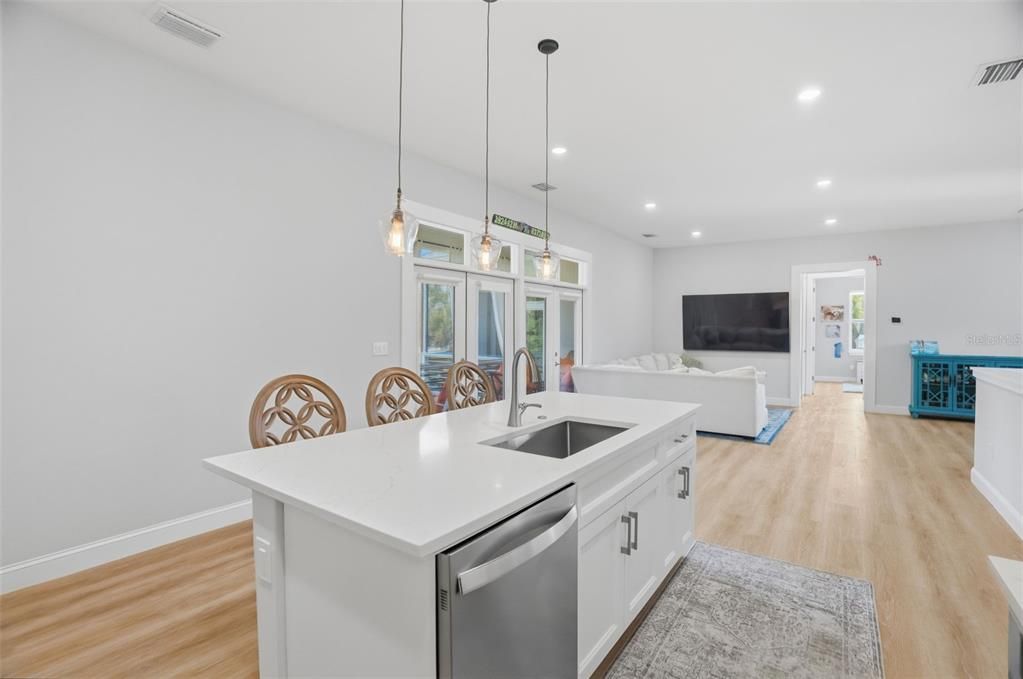 For Sale: $697,000 (3 beds, 3 baths, 2099 Square Feet)