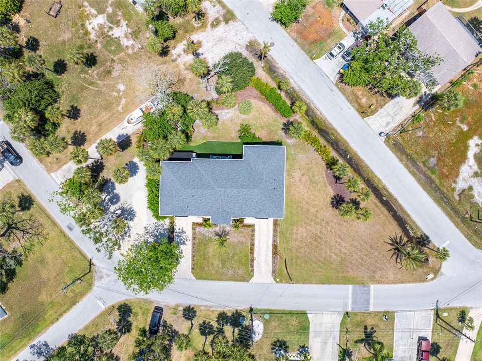 For Sale: $697,000 (3 beds, 3 baths, 2099 Square Feet)