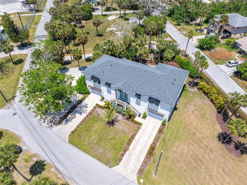For Sale: $697,000 (3 beds, 3 baths, 2099 Square Feet)