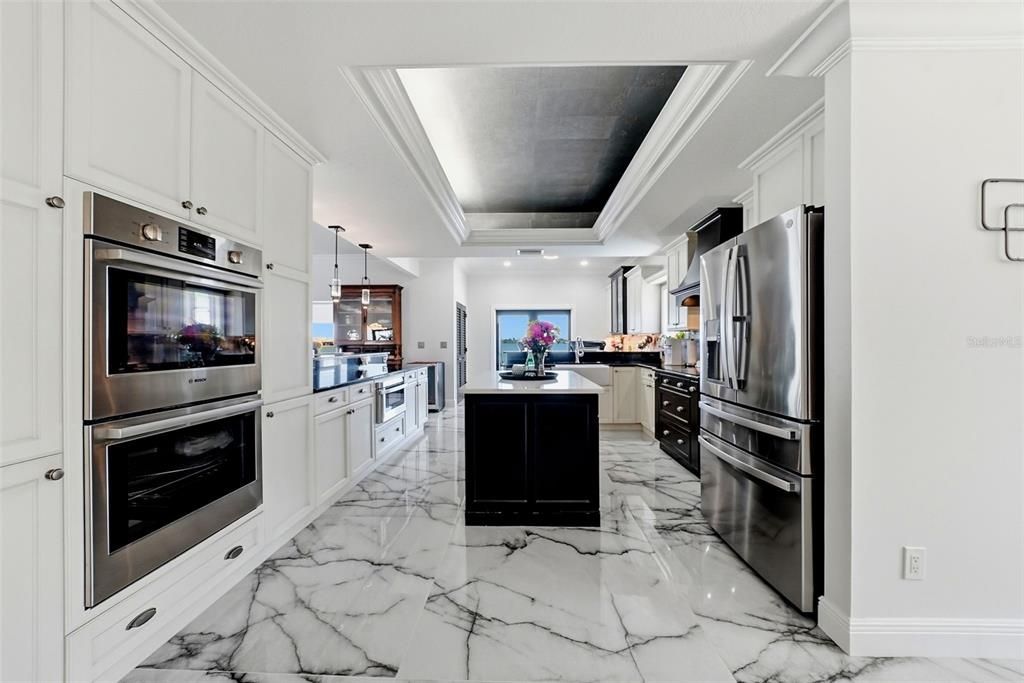 For Sale: $1,999,999 (3 beds, 3 baths, 3645 Square Feet)
