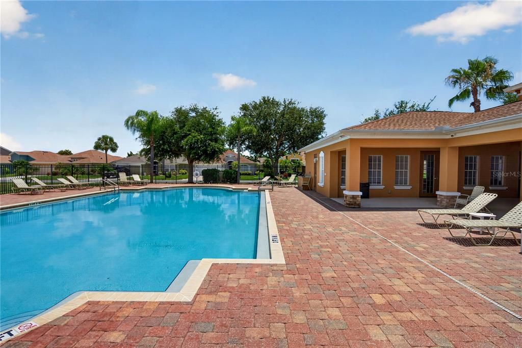Activo con contrato: $530,000 (4 camas, 3 baños, 2976 Pies cuadrados)